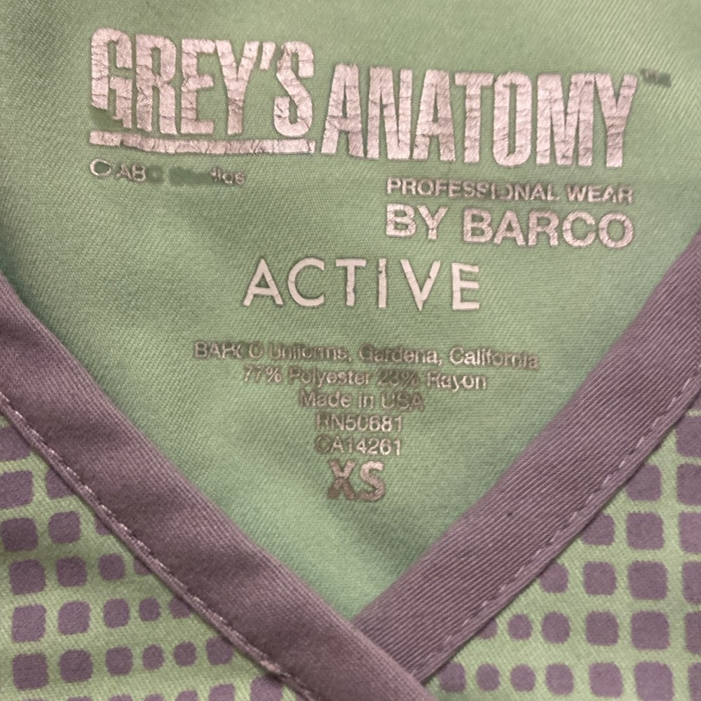 Scrub top - Picture 3 of 3